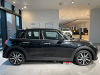Usata Mini Cooper Classic 135 CV (99 kW) 2022 Nero Utilitaria
