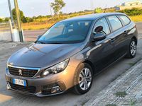 Begagnad Peugeot 308 SW Allure 131 HK (96 kW) 2019 Grå Kombi