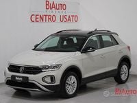 Usata VW T-Roc Life 116 CV (85 kW) 2023 Argento SUV