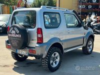 Usata Suzuki Jimny 86 CV (63 kW) 2006 Grigio SUV