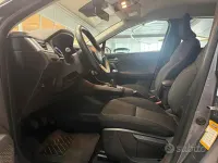 Usata Renault Captur Intens 101 CV (74 kW) 2020 Grigio SUV