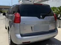 Usata Peugeot 5008 120 CV (88 kW) 2015 Grigio Monovolume