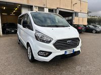 Usata Ford Tourneo 170 CV (125 kW) 2019 Bianco Monovolume