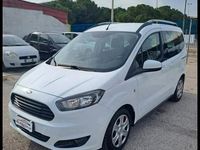 Usata Ford Tourneo Courier Titanium 100 CV (73 kW) 2017 Bianco Monovolume