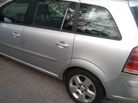 Usata Opel Zafira Enjoy 2006 Grigio Monovolume