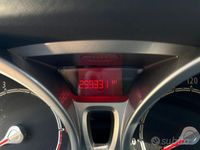 Usata Ford Fiesta Titanium 97 CV (71 kW) 2010 Nero Utilitaria