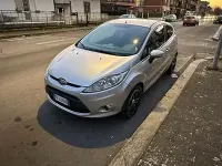 Usata Ford Fiesta 70 CV (51 kW) 2011 Grigio Berlina