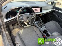 Usata VW Golf VIII Style 131 CV (96 kW) 2020 Grigio scuro Berlina