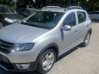 Usata Dacia Sandero Stepway 90 CV (66 kW) 2015 Grigio SUV