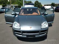 Usata Porsche Cayenne 250 CV (183 kW) 2005 Grigio SUV
