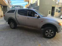 Usata Mitsubishi L200 136 CV (100 kW) 2007 Grigio Pick-up