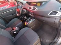 Usata Renault Scénic III Luxe 110 CV (80 kW) 2010 Grigio Monovolume