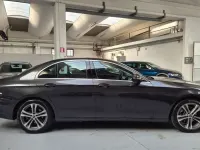 Usata Mercedes E220 200 CV (147 kW) 2022 Grigio Berlina