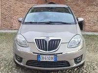Usata Lancia Musa S 95 CV (69 kW) 2010 Grigio Monovolume