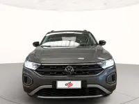 Usata VW T-Roc Life 150 CV (110 kW) 2025 Indium grey metallizzato nero SUV