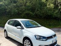 Begagnad VW Polo Trendline 75 HK (55 kW) 2015 Vit Sedan