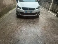 Usata Peugeot 308 GT-line 120 CV (88 kW) 2017 Bianco Berlina