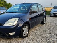 Usata Ford Fiesta 75 CV (55 kW) 2004 Blu Utilitaria