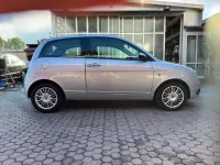 Usata Lancia Ypsilon 60 CV (44 kW) 2007 Argento Utilitaria