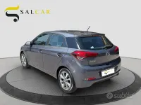 Usata Hyundai i20 75 CV (55 kW) 2017 Grigio Berlina
