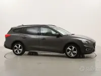 Usata Ford Focus Active 125 CV (91 kW) 2019 Grigio Station wagon
