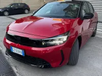 Usata Opel Corsa Edition 100 CV (73 kW) 2025 Rosso Utilitaria