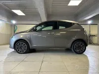 Usata Lancia Ypsilon Gold 70 CV (51 kW) 2023 Nero Utilitaria