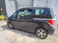 Usata Peugeot 1007 68 CV (50 kW) 2006 Nero Monovolume