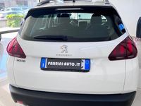 Usata Peugeot 2008 Active 83 CV (61 kW) 2019 Bianco pastello SUV