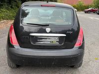 Usata Lancia Ypsilon 70 CV (51 kW) 2005 Nero Utilitaria