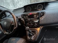Usata Lancia Ypsilon 80 CV (58 kW) 2018 Rosso Utilitaria