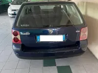 Usata VW Passat 110 CV (80 kW) 2004 Blu Station wagon