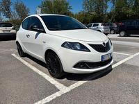 Usata Lancia Ypsilon Gold 69 CV (50 kW) 2022 Grigio Utilitaria