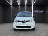 Usata Renault Twingo Techno 30 kW (42 CV) 2023 Bianco Utilitaria