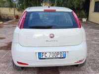 Usata Fiat Punto Lounge 69 CV (50 kW) 2016 Utilitaria