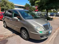 Usata Lancia Phedra 170 CV (125 kW) 2010 Grigio Monovolume