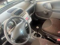 Usata Peugeot 107 68 CV (50 kW) 2012 Utilitaria