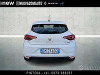 Käytetty Renault Clio V Equilibre 145 HP (106 kW) 2023 Valkoinen Sedan