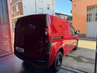 Usata Renault Kangoo 109 CV (80 kW) 2010 Rosso Monovolume