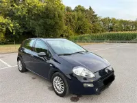 Usata Fiat Punto Lounge 95 CV (69 kW) 2018 Bluazzurro Utilitaria