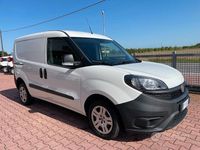 Usata Fiat Doblò 105 CV (77 kW) 2019 Bianco Monovolume