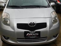 Usata Toyota Yaris 90 CV (66 kW) 2008 Grigio Utilitaria