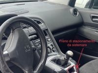 Usata Peugeot 5008 Allure 111 CV (81 kW) 2012 Nero Monovolume