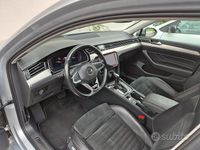 Usata VW Passat 190 CV (139 kW) 2021 Grigio Berlina