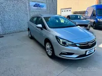 Usata Opel Astra Dynamic 110 CV (80 kW) 2019 Grigio Station wagon