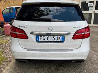 Usata Mercedes B200 2016 Bianco Monovolume