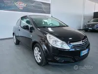 Usata Opel Corsa Enjoy 90 CV (66 kW) 2009 Nero Utilitaria