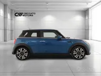 Usata Mini Cooper 136 CV (100 kW) 2022 Blu Utilitaria