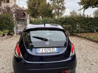 Usata Lancia Ypsilon Platinum 80 CV (58 kW) 2017 Blu Utilitaria