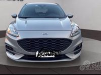 Usata Ford Kuga 120 CV (88 kW) 2021 Grigio SUV